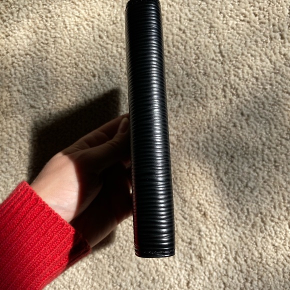 Authentic Louis Vuitton Epi leather Agenda Cover black silver - Picture 6 of 13